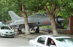 Un avión en una calle de Moldavia