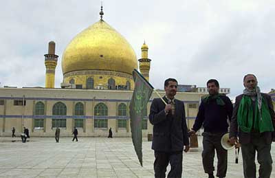 El santuario shií de Samarra en una imagen de febrero de 2004
